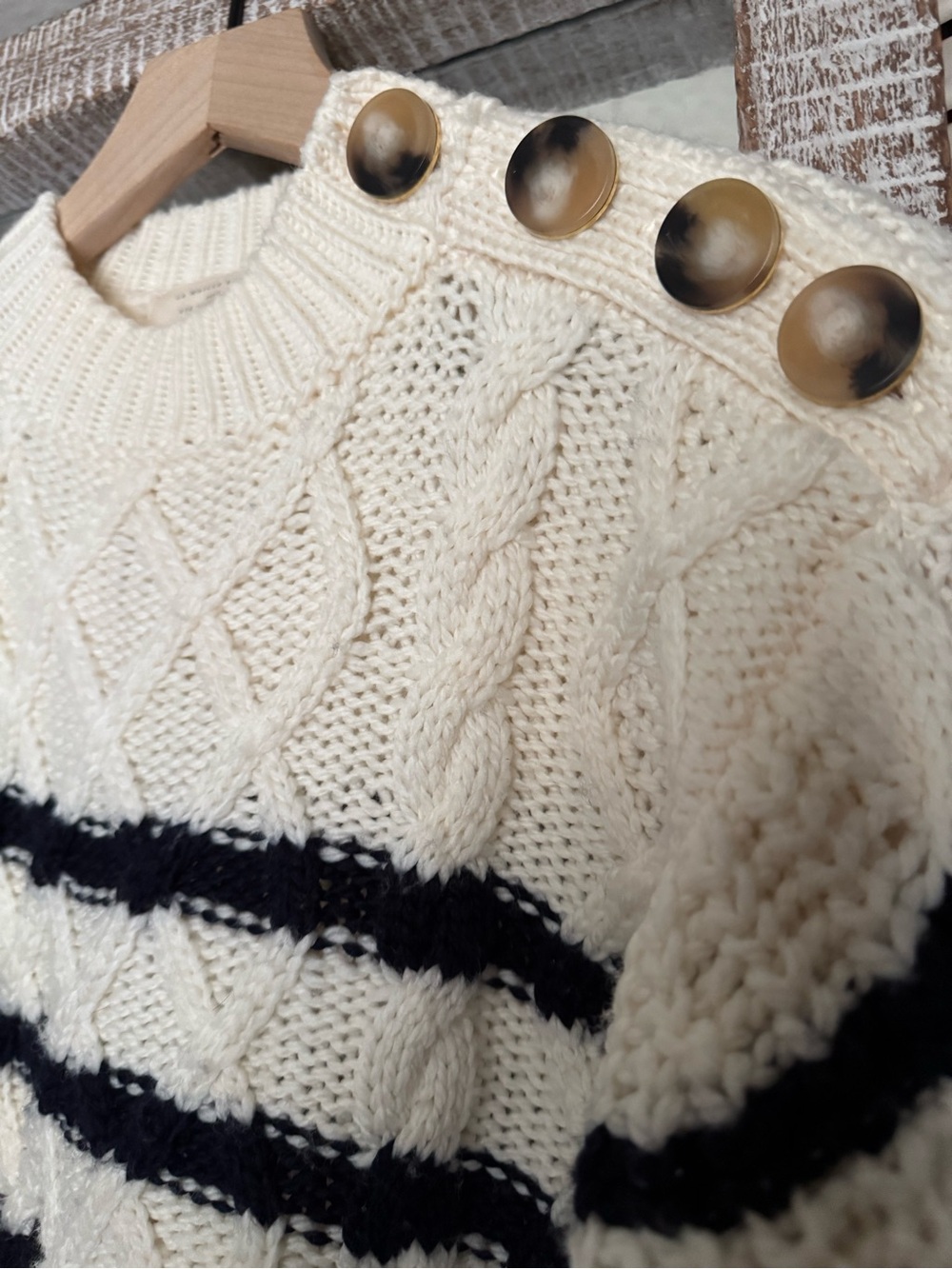 Sezane James Jumper in Ecru/Navy - Picture 3 of 10